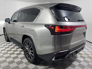 Lexus LX 600 F Sport 2022 Usado en Buen Estado - Product Image 3