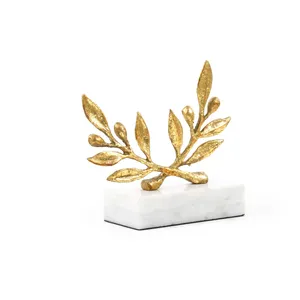 Sculpture Figurine Ronde Dorée Artistique Moderne – Pièce Décorative Élégante pour Villas, Appartements, Décoration de Mariage et Cadeau - Product Image 4
