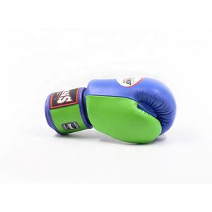 Guantes de Entrenamiento de Boxeo Muay Thai Hechos a Medida de Primera Calidad, Transpirables, que Absorben la Humedad, con Cierre de Gancho y Bucle en los Dedos Completos, Genuinos - Product Image 3