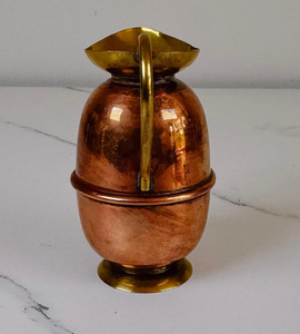 Pichet vintage en cuivre avec poignée courbée, finition lisse, carafe à eau en métal pour boissons, idéal pour les fêtes, design durable, bec verseur en laiton - Product Image 6