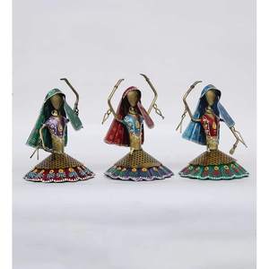 Juego de 3 Figuras Metálicas de Bailarinas, Arte Clásico para Decoración del Hogar, Estatuas Metálicas Elegantes para Estantes y Repisas - Product Image 2