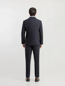 Costume d'affaires croisé à carreaux pour homme, coupe ajustée, motif à carreaux subtil, qualité supérieure, tenue formelle de luxe - Product Image 2