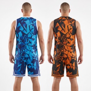 Tenues de basketball personnalisées, ensemble de maillots d'équipe sublimés en polyester et élasthanne à séchage rapide, respirant, fabricant de vêtements de sport OEM ODM - Product Image 4