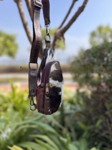 Elegante bolso de hombro de cuero de piel de vaca de moda bolso de viaje fácil de llevar con cinturón de dinero multiusos - Product Image 3