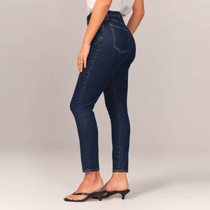 Pantalon en jean pour femme à prix abordable OEM, logo personnalisé, marque privée, style streetwear, coupe skinny, taille haute, style vintage, respirant pour l'hiver - Product Image 3