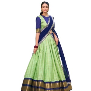 Nuevo hermoso bordado Zari Chex y diseño de trabajo de hilo Lehenga nupcial para venta en línea - Product Image 1