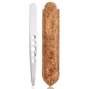 Pince à épiler personnalisée en acier inoxydable, légère et durable, à pointe inclinée, facile à utiliser, fabrication artisanale, service OEM/ODM, prix de gros - Product Image 1