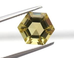 ควอตซ์เลมอนธรรมชาติสีเหลือง รับรองโดย GIA พลอยเม็ดเดี่ยวสำหรับทำเครื่องประดับ ทรงหกเหลี่ยมเจียระไนอย่างดี ขนาด 12x12 มม. น้ำหนัก 3.00 กะรัต - Product Image 4