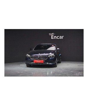 Mercedes-Benz Classe E E350 4MATIC Avantgarde Modèle Juillet 2022 50 418 km Boîte de vitesses automatique Sièges en cuir Caméra arrière Volant à gauche - Product Image 3