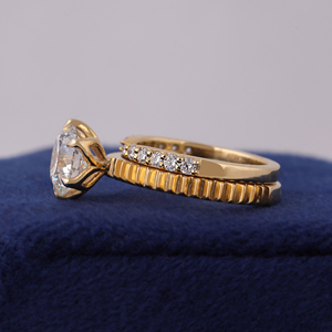 Ensemble de bague de fiançailles avec diamant de laboratoire rond de 1,50 carat, bande côtelée, ouverture ajustable, certifié IGI - Product Image 2