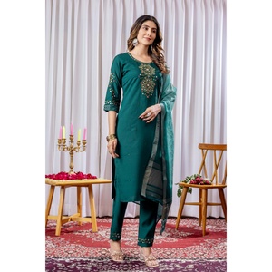Ensemble Kurti Pantalon Dupatta pour femmes - Tenue élégante en trois pièces - Product Image 5