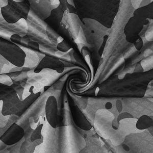 เสื้อวิ่งแขนยาวลายพรางแบบ OEM สั่งทำพิเศษ ผลิตจากโพลีเอสเตอร์ผสมสแปนเด็กซ์ 100% ป้องกันแสงแดด UPF ชุดกีฬา เสื้อสำหรับตกปลา - Product Image 6