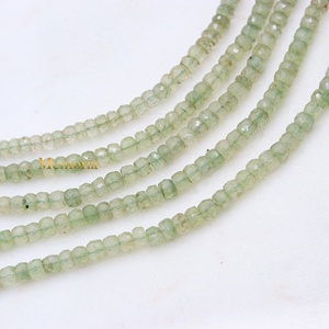 สร้อยคอเม็ดพลอยมรกตธรรมชาติทรงกลมเหลี่ยมเพชรพลอย 5 เส้น ขายส่ง Memoria Jewels - Product Image 2