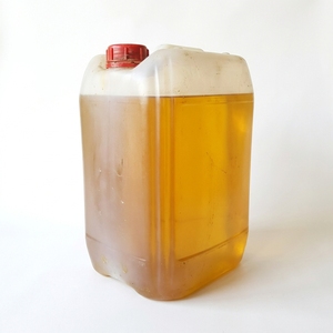 Huile de palme raffinée de qualité supérieure, huile comestible, approvisionnement pour les acheteurs en gros d'importations alimentaires, emballée en fûts sécurisés pour les applications culinaires - Product Image 1
