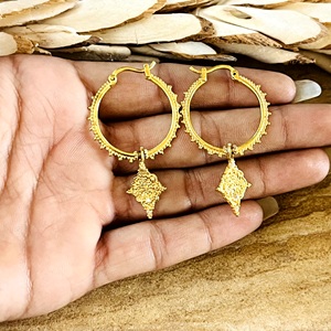 Pendientes de Aro de Latón Favoritos del Mercado, Joyería Tribal Dorada para Mujer, Pendientes de Aro con Textura Chapados en Oro de 18k para Venta al por Mayor/OEM/ODM - Product Image 2