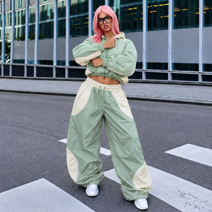 Custom 120 GSM <b>Womens</b> <b>Windbreaker</b> Tracksuit Taslan <b>Windbreaker</b> Two Piece Tracksuit for Sportswear Brands - Product Image 4