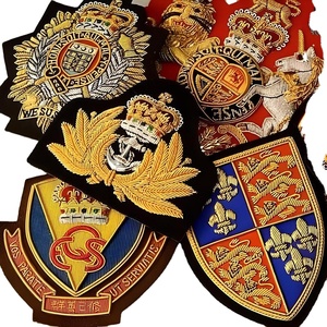 Insignias Masónicas Bordadas a Mano en 3D con Hilo Metálico, Logotipo Personalizado, de Alta Calidad y Bajo MOQ, con Pin de Seguridad, Tela de Lona de Color Sólido - Product Image 6
