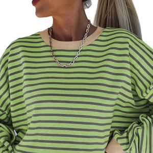 Sudaderas para mujer hechas con material 100% algodón, tela totalmente transpirable y de secado rápido. - Product Image 4