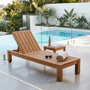 Chaise longue moderne en bois massif, élégante et inclinable, pour l'extérieur, en teck, pour un aménagement luxueux au bord de la piscine d'un complexe hôtelier, design artistique. - Product Image 2