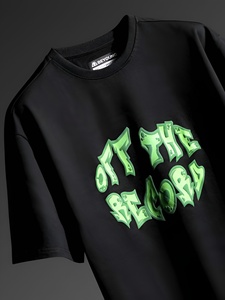 Camiseta Oversize de Algodón 100% OEM con Estampado Gráfico Liso 3D Puff Personalizado y Serigrafía de Espuma - Product Image 5