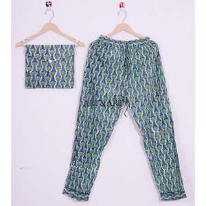 Ensemble de pyjama pour femmes, imprimé à la main avec des motifs floraux, en coton, décontracté, manches longues, vêtements de nuit, robe de nuit confortable pour mariée - Product Image 3