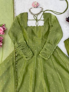 Salwar Kameez indio de excelente calidad para bodas, para damas, disponible en Samp Corporation - Product Image 6