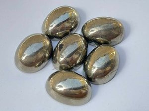 Lote al por mayor de gemas sueltas calibradas de pirita dorada natural ovalada de 5x7 mm con base plana para fabricación de joyas - Product Image 6