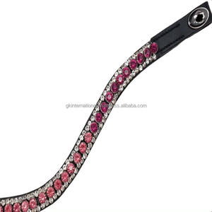 สายคาดหน้าผากม้าหนังแท้สีดำพรีเมียม งานแฮนด์เมด ทนทาน พร้อมคริสตัลสีชมพูและใส ประดับตกแต่งอย่างหรูหรา  พร้อมโลโก้แบบกำหนดเองได้ - Product Image 1