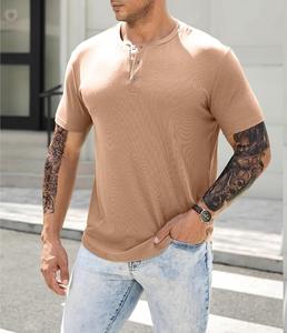 เสื้อยืดเฮนลีย์ผู้ชายทรงปกติ แขนสั้น ผ้าทอ ระบายอากาศ แห้งเร็ว เหมาะสำหรับออกกำลังกาย เล่นกีฬา มีกระดุม สวมใส่สบายๆ - Product Image 1