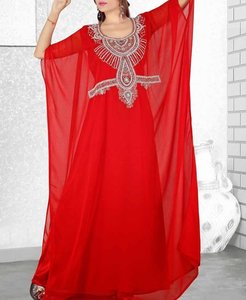 Abaya Rouge à Col Montant Brodé Uni, Manches Longues, Longueur Ras du Sol, Robe Modeste Décontractée pour Femmes Adultes, Légère, Style Moyen-Orient - Product Image 3