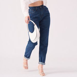 Jeans pour femmes grandes tailles, style décontracté évasé, denim respirant, coupe ample, tailles USA 2XL à 8XL, pour l'été. - Product Image 1