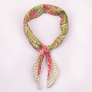 Colección de Verano EcoFriendly Craftjaipur, Pañuelo de Algodón Popelín Hecho a Mano con Estampado Floral/Geométrico, Estilo Bohemio de Lujo - Product Image 5