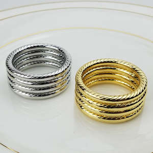 Ronds de serviette élégants en or et argent pour la décoration de table, idéaux pour les mariages, les réceptions et les dîners de prestige - Product Image 3