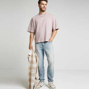 Camisetas de Hombre de Algodón Grueso de Alta Calidad con Efecto Desgastado, Logotipo Personalizado, Cuello Redondo, Corte Cuadrado, Estilo Urbano Oversize - Product Image 4