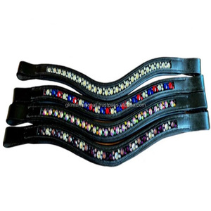 Impresionante banda de ceja de caballo de cuero acolchada de canal vacío en forma de onda de cristales de fijación en caliente hecha a medida para brida en tamaños de mazorca completos - Product Image 6