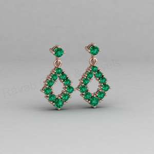 Pendientes colgantes de plata 925 chapados en oro de 18k con cuarzo esmeralda verde, piedra de nacimiento de mayo, estilo Art Deco, engastados con puntas, diseño floral, regalo para mujer - Product Image 6
