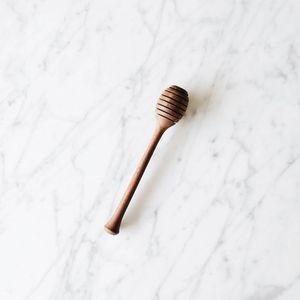 Dosificador de miel de madera natural para recipientes de miel, regalos de boda, recuerdos de fiesta y decoración rústica de cocina - Product Image 3