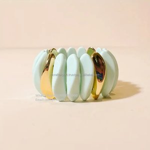 Pulsera de resina superventas con piedra moissanita, diseño moderno, pulido brillante para regalos, fiestas, accesorios de joyería de moda - Product Image 5