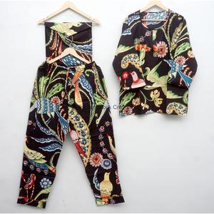 Conjunto de Pijama de 2 Piezas con Estampado Floral, Manga Larga, Cuello Redondo, Suave, 100% Algodón, Ropa de Dormir para Mujer Adulta, Temporada de Primavera - Product Image 4