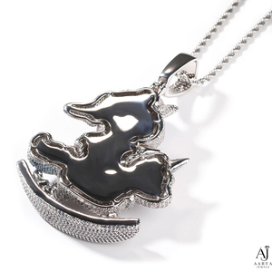 Collier en argent plaqué rhodium avec pendentif cheval à bascule animalier de dessin animé, serti de zircons, cadeau idéal pour les occasions festives - Product Image 2