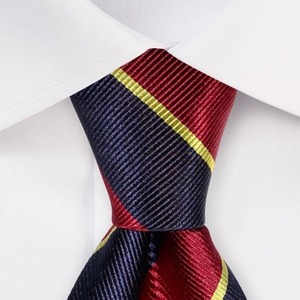 Corbatas para Hombre al por Mayor con MOQ Bajo, Corbatas de Seda Personalizadas con su Propio Logotipo - Product Image 4