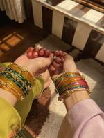 Bijoux faits main de qualité export, bracelets de mode, ensembles de churiyan, bracelets en verre kashmiri haut de gamme, collection de mariage pakistanaise.