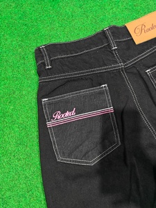 กางเกงยีนส์ทรงหลวมปักโลโก้ตามสั่ง แฟชั่นยีนส์สีดำฟอกหนาสำหรับผู้ชาย ทรงตรง คุณภาพสูง กางเกงยีนส์เดนิมสำหรับผู้ชาย - Product Image 5