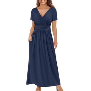 Vestido Largo Personalizado de Inspiración Hawaiana - Dos Bolsillos Laterales, Tela que No Encoge, Vestido Polinesio para Madres y Amigas - Product Image 1