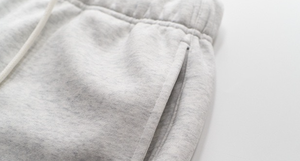 Pantalones Cortos Deportivos de Alta Gama para Mujer, 340g, 100% Algodón, Transpirables, con Diseño de Capas de Aire - Product Image 6