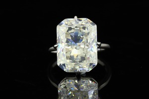 Anillo de Compromiso de Moissanita con Corte Radiante, Solitario, Banda Nupcial, Color Oro Blanco, Engaste de Garras, Joyería de Boda - Product Image 4