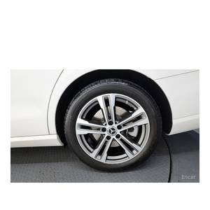 Mercedes-Benz Clase E E350 4MATIC Avantgarde Enero 2022 29.400 km Automático Emisión Euro V Asientos de Cuero Volante a la Izquierda Trasero - Product Image 5