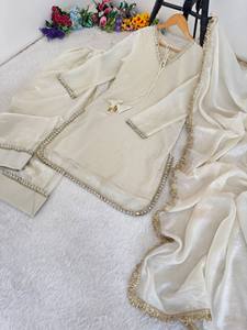 Vêtements ethniques de luxe, ensemble Salawar Farsi pour femmes, confectionnés par des designers, pour mariage et occasions festives, en vente directe d'usine. - Product Image 2