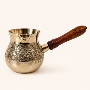 Hermosa cafetera turca, griega y árabe de latón grabado con acabado pulido, cafetera para estufa, Cezve Ibrik, ecológica, vintage - Product Image 4