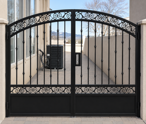 Encuentre exquisitas puertas ornamentales de hierro forjado elaboradas por maestros artesanos para mejorar la seguridad y la apariencia de lujo de su entrada. - Product Image 4